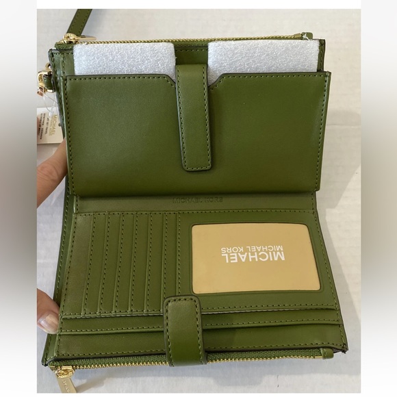 New Michael Kors Jet Set Travel Double zip wristlet wallet PVC Brown / Evergreen - Picture 6 of 6